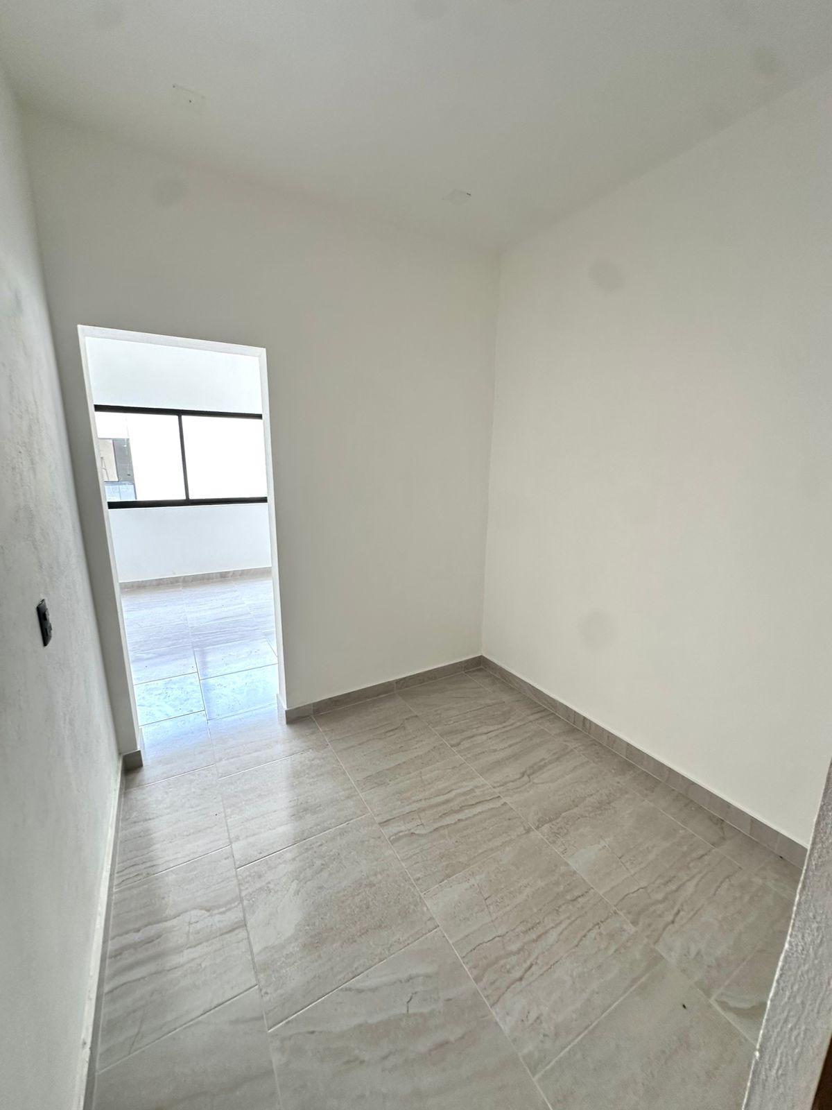 Casa en Venta de Oportunidad en Vía Cumbres Cancún – 4 Recámaras, 2 Niveles