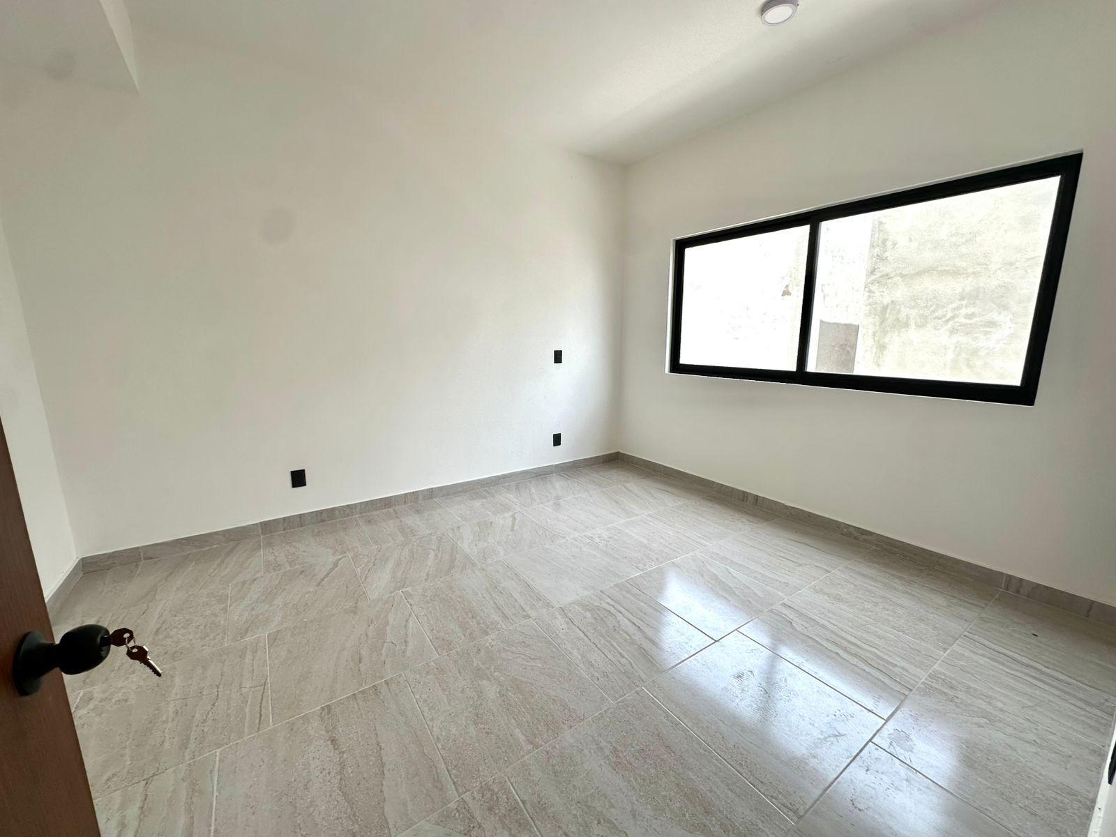 Casa en Venta de Oportunidad en Vía Cumbres Cancún – 4 Recámaras, 2 Niveles