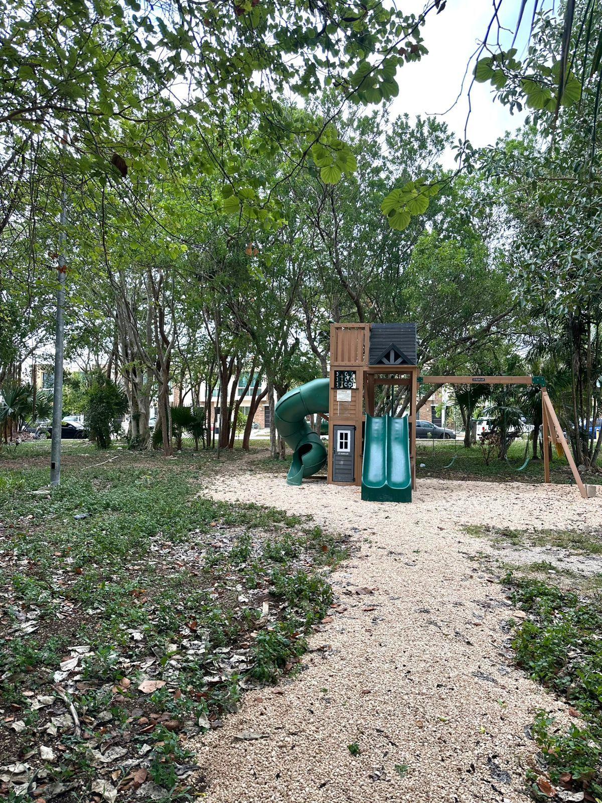 Casa en Venta en Santa Fe II Residencial Madrid Cancún – 2 Recámaras, 2 Niveles
