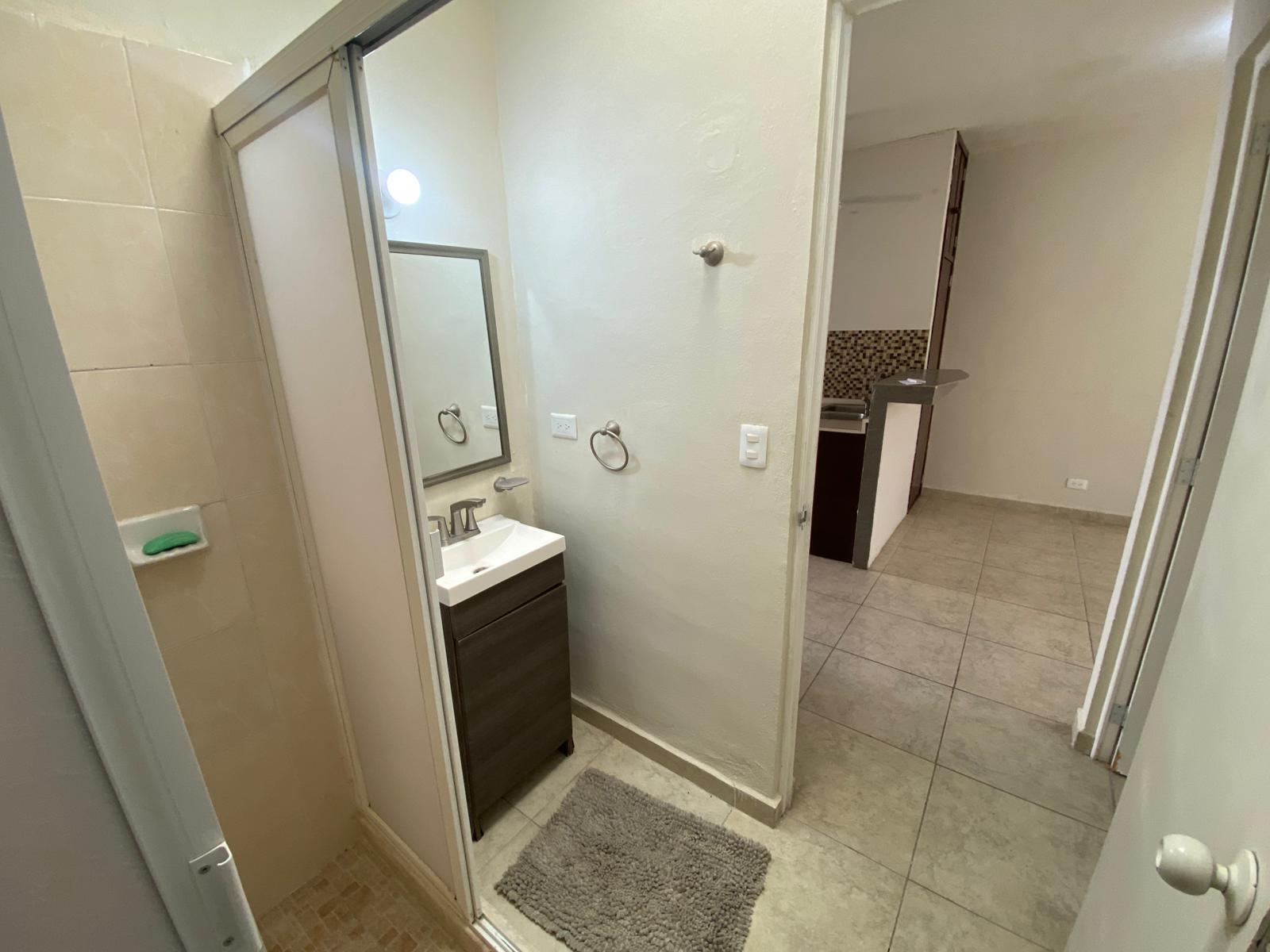Casa de 1 Nivel en Renta en Delicias del Sur 1, Cancún – 2 Recámaras, Alberca y Seguridad 24/7