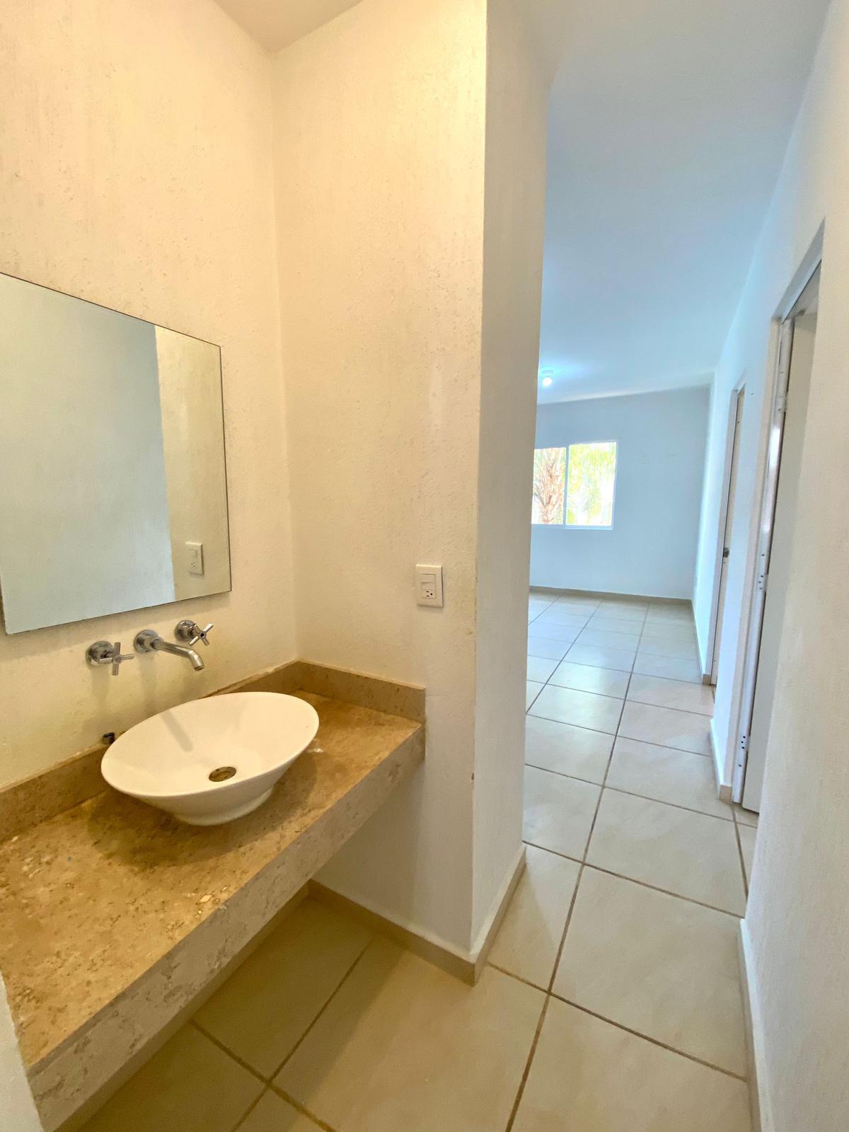 Vendo Lindo Departamento en Jardines 4 – 2 Recámaras Frente a la Alberca, Planta Alta