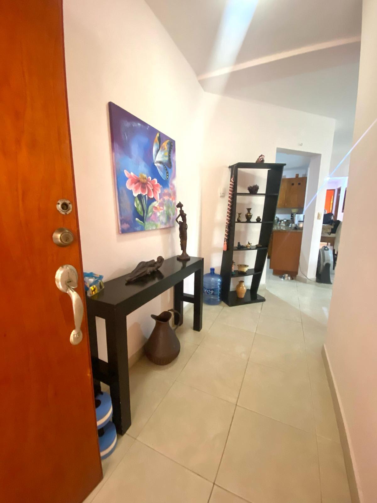 Vendo hermoso departamento en Condominio La Vista, El Table Cancún, con 3 recámaras y vista a la alberca