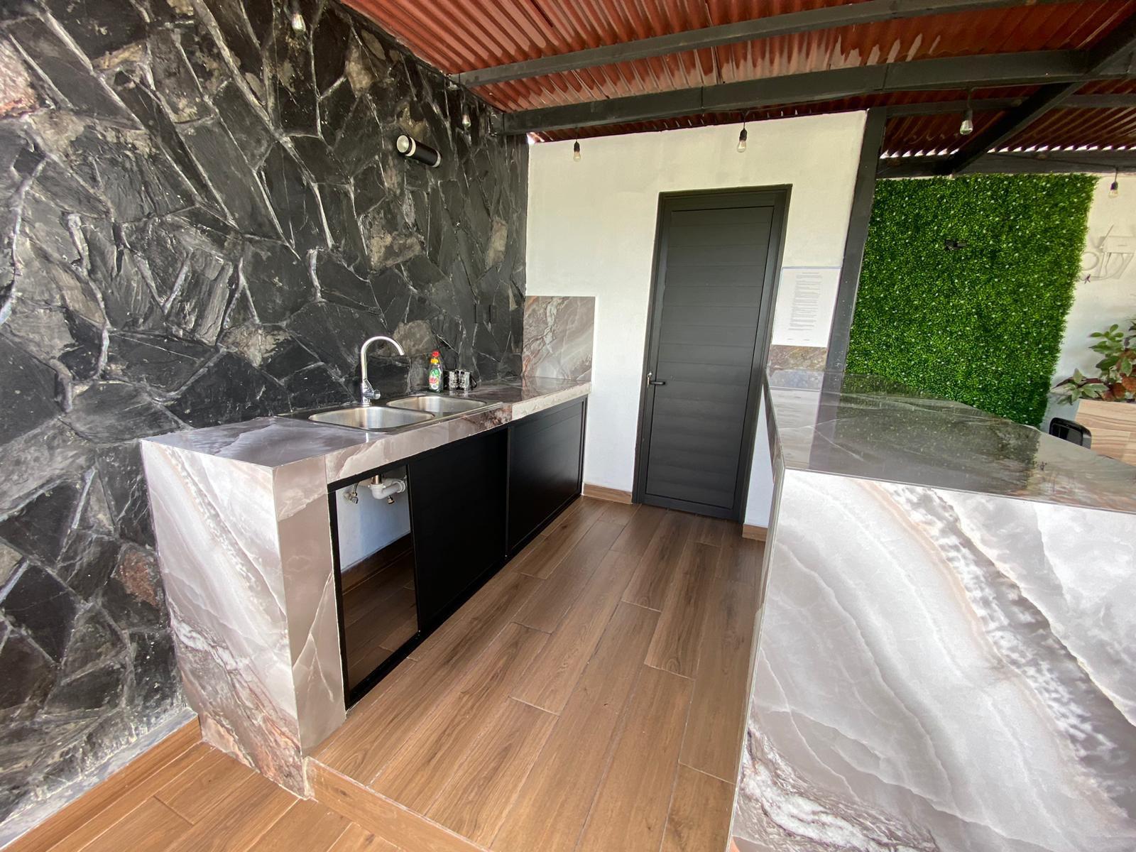 Estudio Amueblado en Renta en Donceles, Cancún – Terraza Privada y Alberca