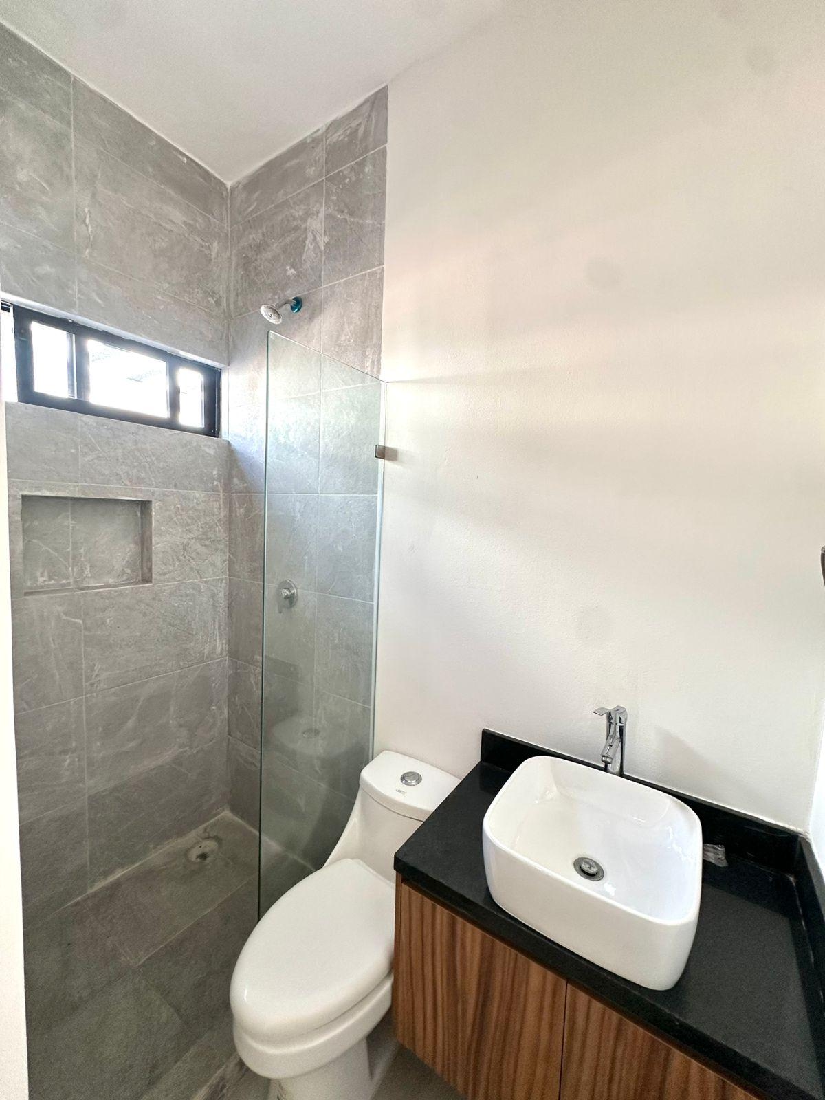 Vendo hermosa casa moderna de 2 niveles