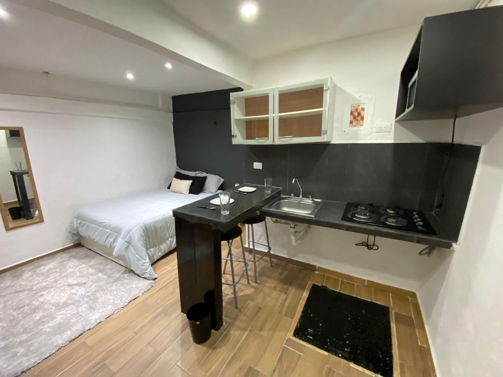 Loft Amueblado en Renta en SM 50 Cancún con Servicios Incluidos y Patio Privado