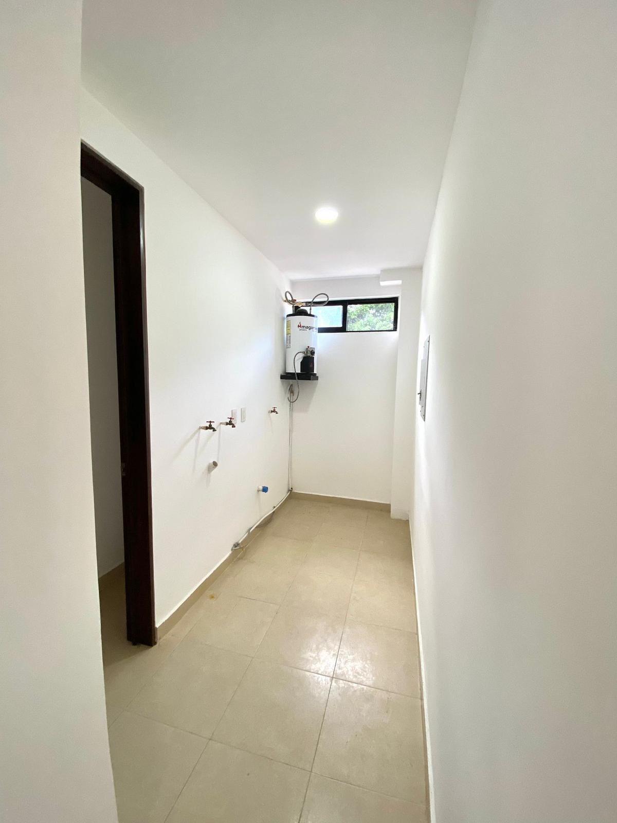 Casa en Renta en Residencial Aqua Cancún con Alberca Privada y 3 Recámaras
