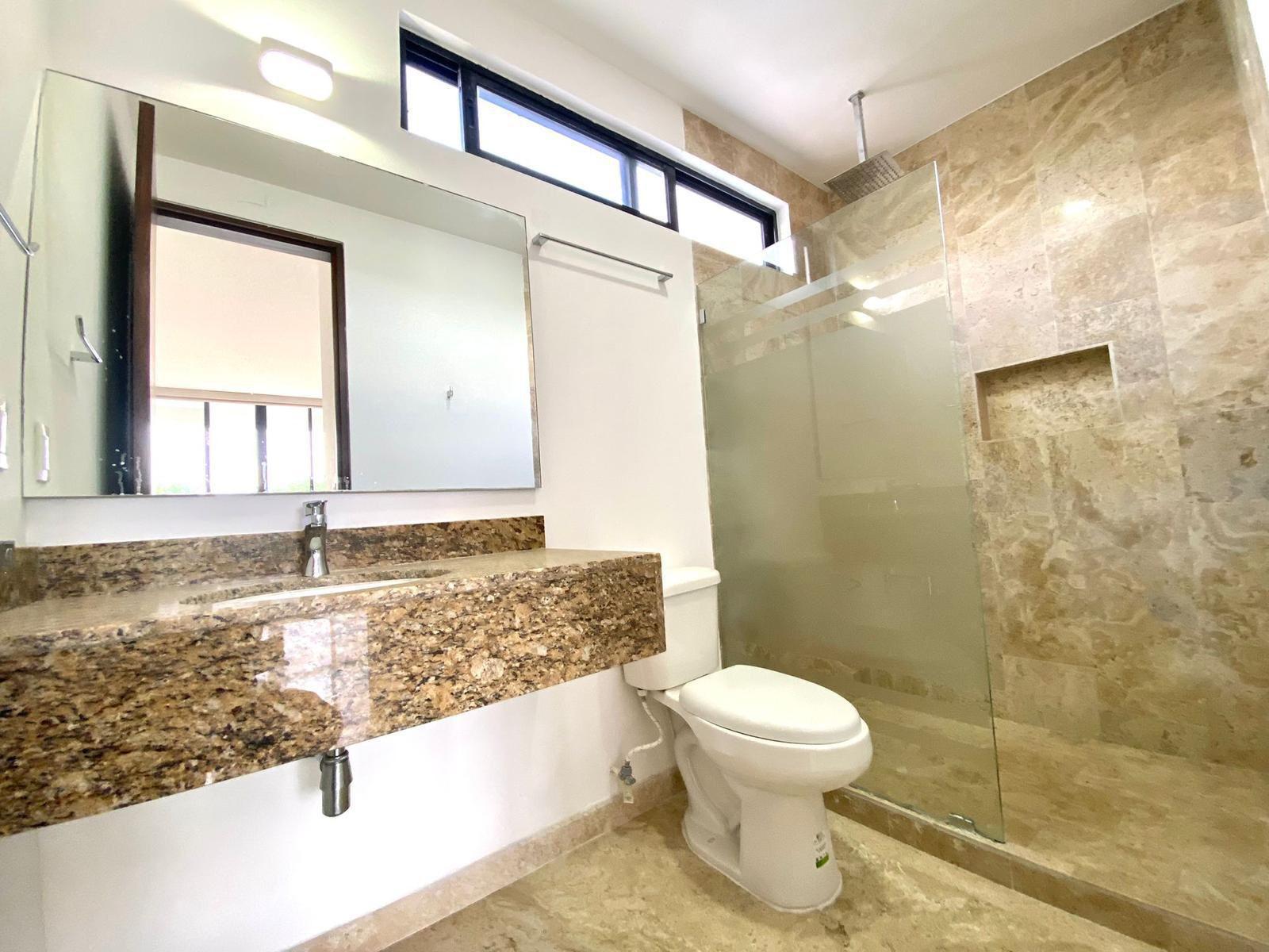 Casa en Renta en Residencial Aqua Cancún con Alberca Privada y 3 Recámaras