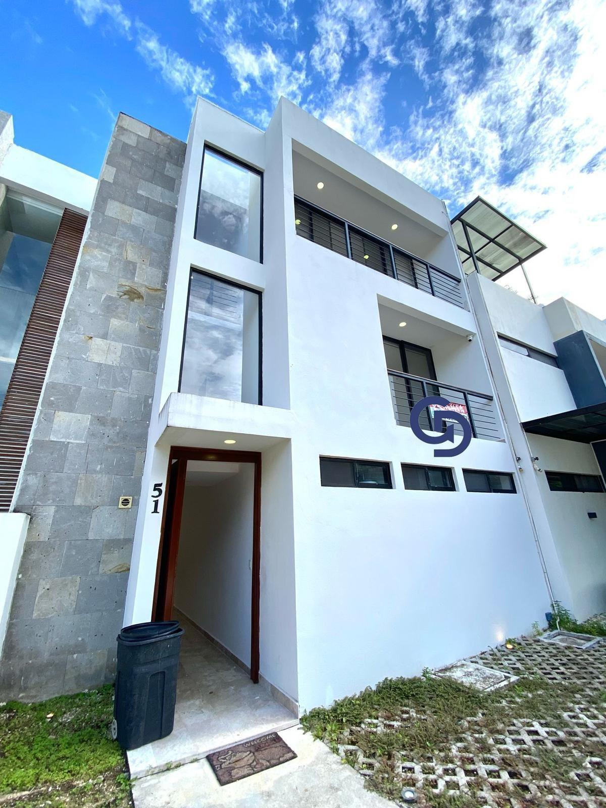 Casa en Renta en Residencial Aqua Cancún con Alberca Privada y 3 Recámaras