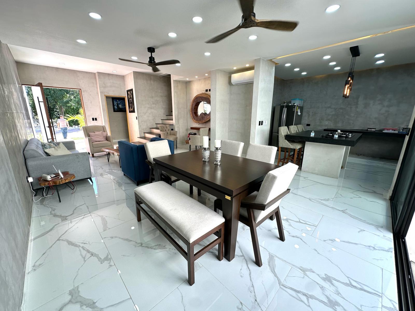 Casa Naturalista de 3 Recámaras con Alberca Privada en Residencial Río