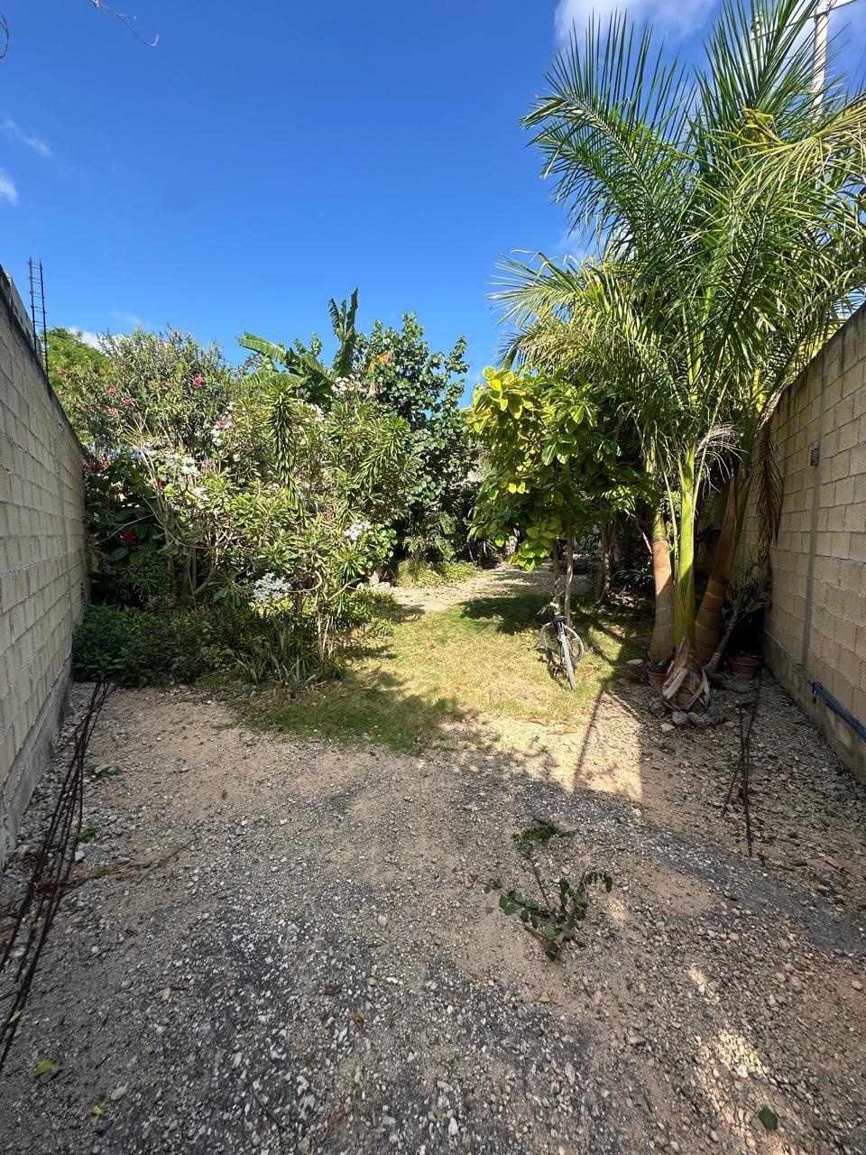 Terreno en Venta en Esquina – 284.5 m² en Privada sobre Av. Huaycán, Cancún