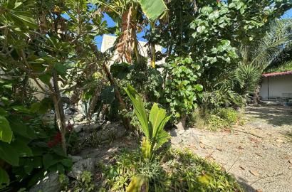Terreno en Venta en Esquina – 284.5 m² en Privada sobre Av. Huaycán, Cancún